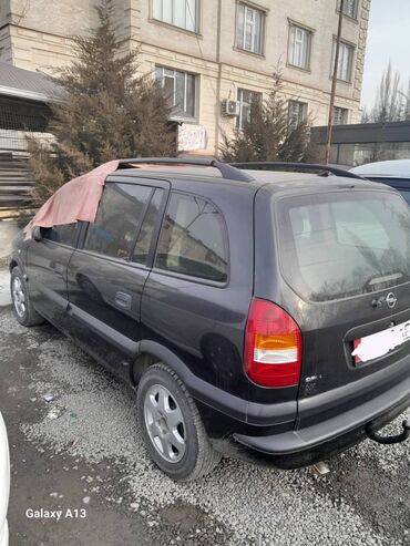 Opel: Opel Zafira: 2001 г., 1.8 л, Механика, Бензин, Универсал