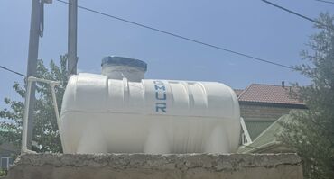 Baklar və çənlər: Bak, Plastik, 1000 l l