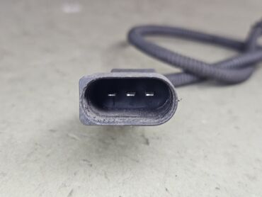 Датчики, сенсоры, предохранители: Датчик коленвала Volkswagen 2001 г., Б/у, Оригинал, Германия — 3