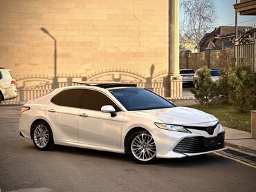 таета камри: Toyota Camry: 2018 г., 2.5 л, Автомат, Бензин, Седан