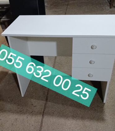 Ofis masaları: Yeni, İşçi üçün, Dördbucaq masa — 2