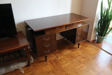 Письменные столы: Письменный стол, Б/у — 16