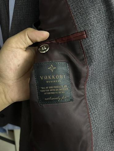 Костюмдар: Мужской костюм Vakkoni Business (тройка) купил на свадьбу, 3-4 раза — 4