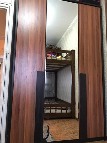 спальный гардероб: Ачылма Шкаф, Уктоочу бөлмө үчүн, Колдонулган