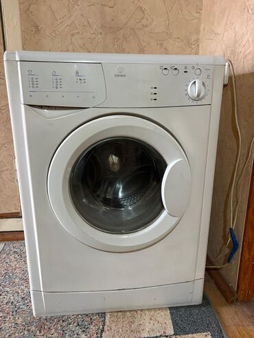 машинка полуавтомат стиральная: Стиральная машина Indesit, Б/у, Автомат, До 5 кг