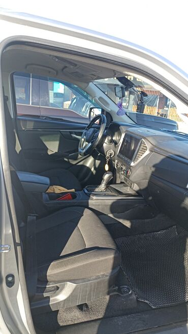 Isuzu: Isuzu D-Max: 2021 г., 3 л, Автомат, Дизель, Пикап — 6