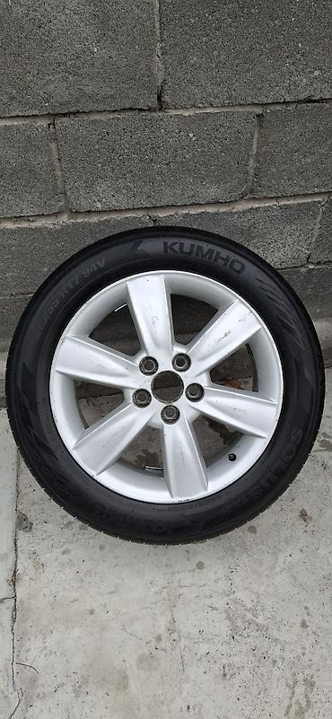 Шиналар жана дисктер: Дөңгөлөктөр монтажда 215 / 55 / R 17, Жай, Колдонулган, Камдык, Куйма, тешиктери - 5 — 1