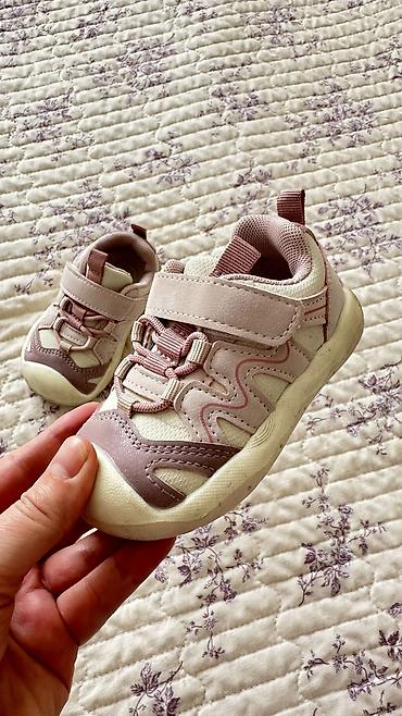 Детская обувь: Обувь на девочку б/у в отличном состоянии,зимние новые,аквасоки Lc — 13