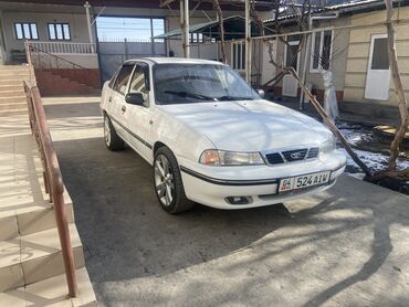 уна лизинг: Daewoo Nexia: 2004 г., 1.5 л, Механика, Бензин