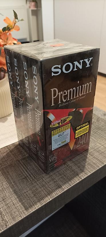 cena mikrofona: Sony Premium VHS kasete – set od 4 komada - Format: VHS (SP 4h) - — 1