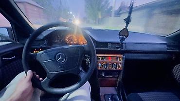 домкрат мерс 124: Mercedes-Benz W124: 1995 г., 2.8 л, Автомат, Газ, Универсал — 5
