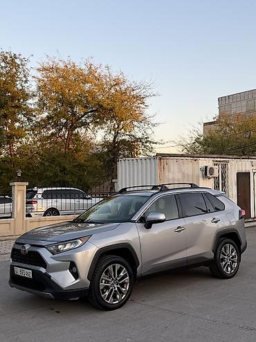 Toyota: Toyota RAV4: 2019 г., 2.5 л, Автомат, Бензин, Кроссовер — 2