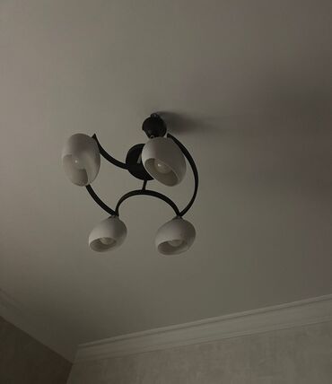 Pərdə və jalüzlər: Çılçıraq, 4 lampa, Metal