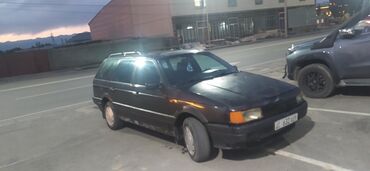 пасаи б3: Volkswagen Passat: 1990 г., 2 л, Механика, Бензин, Универсал