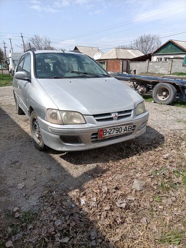 митсубиш: Mitsubishi Space Star: 2001 г., 1.8 л, Механика, Бензин, Минивэн