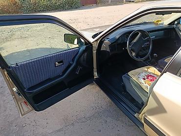 Audi: Audi 80: 1991 г., 2 л, Механика, Бензин, Седан — 5