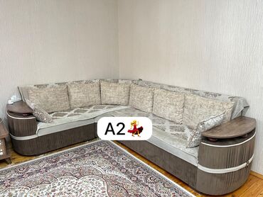 köhnə divanlar: Künc divan