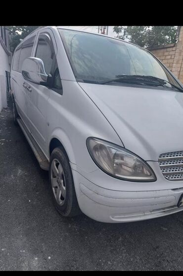 mercedes vito 646: Mercedes-Benz Vito: 2.2 l | 2004 il Mikroavtobus