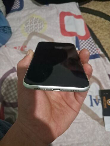 Apple iPhone: IPhone 11, Б/у, 128 ГБ, Белый, Кабель, 74 % — 1