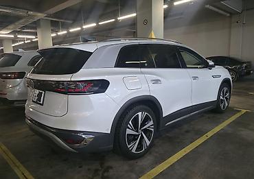byd e6: Volkswagen ID.6: 2022 г., Автомат, Электромобиль, Кроссовер — 4