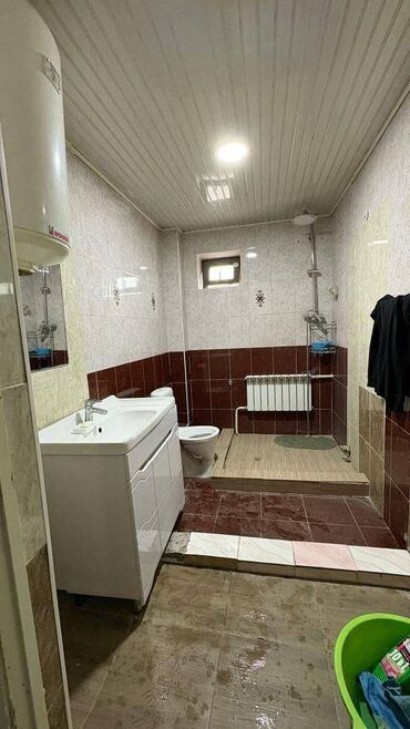Долгосрочная аренда квартир: 1 комната, Агентство недвижимости, Без подселения, С мебелью частично