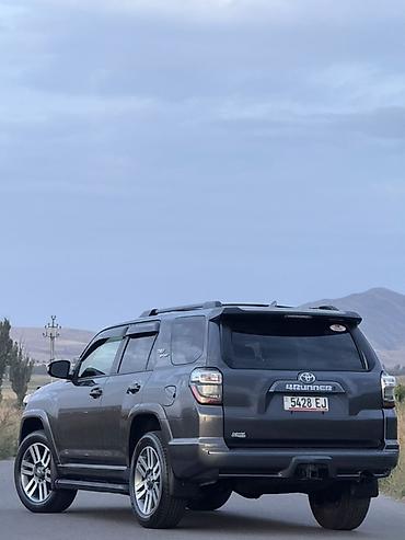 4runner: Toyota 4Runner: 2023 г., 4 л, Автомат, Бензин, Внедорожник — 6