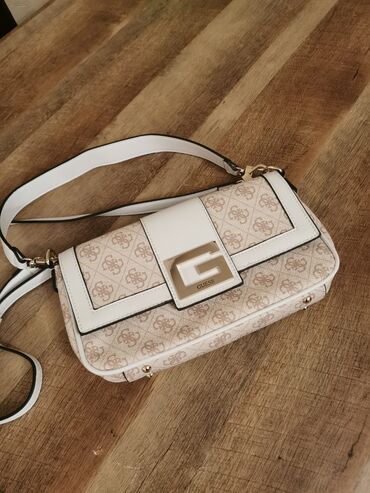 torbe stradivarius: Shoulder bag, Guess, Material: Faux leather