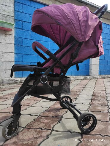 коляска детская бу: Коляска, цвет - Фиолетовый, Б/у