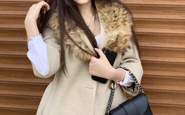 пальто зимнее: Tebii mex palto 300m alinib . Az geyinilib ela veziyyetde