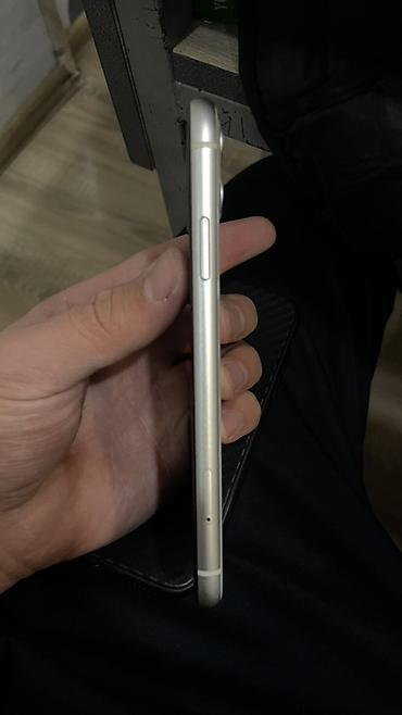 Apple iPhone: IPhone 11, Б/у, 128 ГБ, Белый, Чехол, 74 % — 10