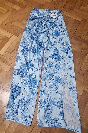 pismo torba mona: Liu Jo široke pantalone sa printom - Model: široke, lepršave — 1