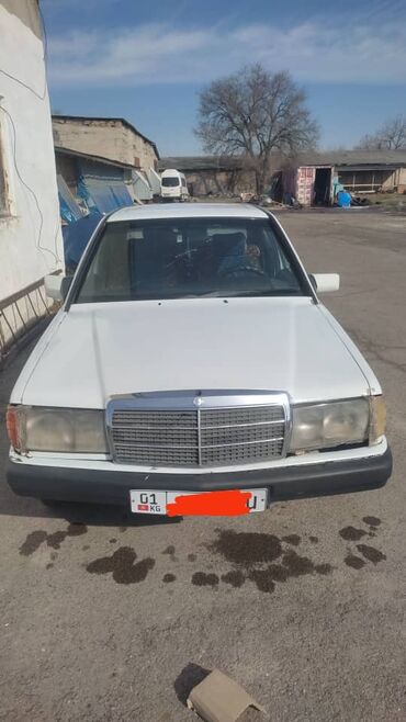 мерс 1988: Mercedes-Benz 190: 1988 г., 1.9 л, Механика, Бензин, Седан