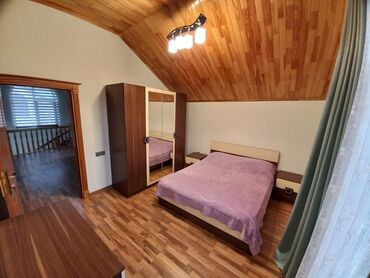 Günlük kirayə evlər: 200 kv. m, 5 otaqlı, Artezian quyusu, Kanalizasiya, Kombi — 5