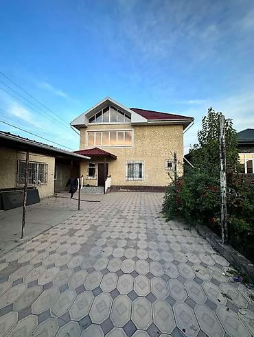 Продажа коттеджей и домов: Продается 2-х уровневый дом в Ж/М Биримдик-Кут, 9-я улица. Площадь — 3