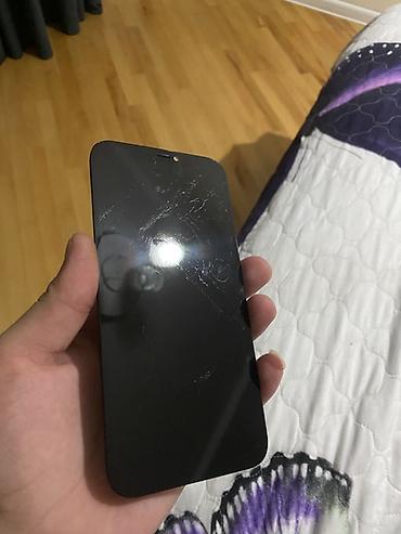 perexadnik iphone: Islek vezıyetdı. Sekılde gorunen nazıy catlar var. Istıfade zamanı — 3