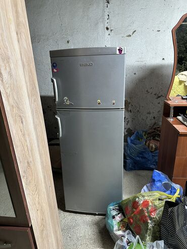 купить холодильник для магазина бу: Холодильник Beko, Б/у, Двухкамерный, No frost, 54 * 145 * 40