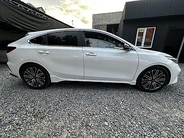 byd e2 2025: Kia K3: 2022 г., 1.6 л, Автомат, Бензин, Лифтбек — 6