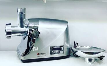 Aspiratorlar: Ət çəkən maşın Bergamo, 4000 Vt, Revers ilə, Yeni