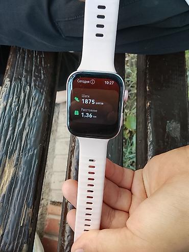 apple watch 9 45: Смарт-часы с прямоугольным сенсорным экраном и силиконовым ремешком — 1
