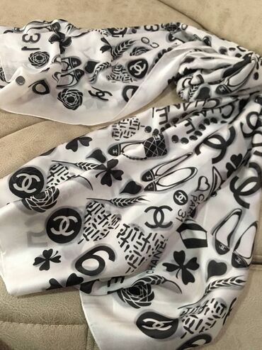 Baş geyimləri: Brend şərflərin və yaylıqların replikası, qiymətlər 25 manatdan — 4