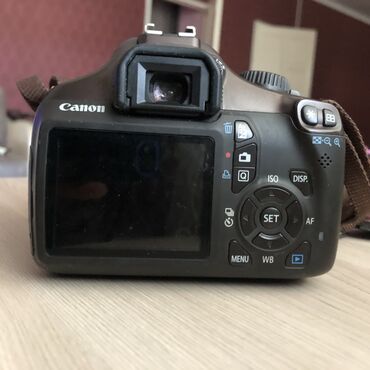 фото бумаги: Продается фотоаппарат Canon Снимает четко. Почти новый мало