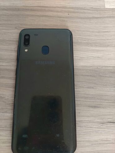 Samsung Galaxy A20, 32 ГБ, цвет - Черный