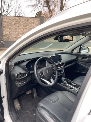 Hyundai: Hyundai Santa Fe: 2019 г., 2 л, Автомат, Бензин, Хэтчбэк — 9