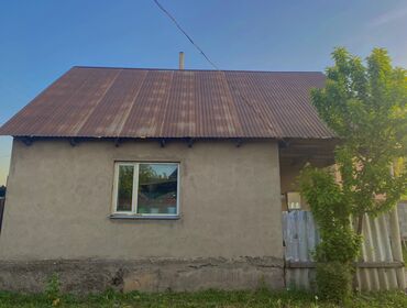 город балыкчы дом: Дом, 10 м², 3 комнаты, Собственник, Старый ремонт