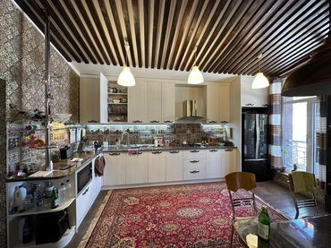 Həyət evləri və villaların satışı: Satılır: geniş həyətli fərdi yaşayış evi (tam mebellə) - 2 mərtəbəli — 11