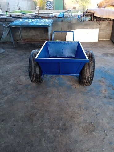 Садово-строительные тачки и тележки: Садово-строительная тачка и тележка, Двухколесная, Б/у — 10