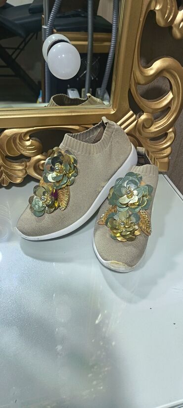 Çəkmələr: Ölçü: 38, İşlənmiş — 3