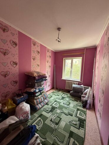 3 микрорайоне: 3 комнаты, 75 м², 105 серия, 3 этаж