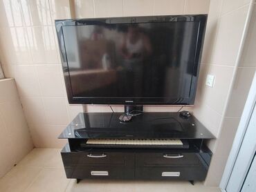 Televizorlar: İşlənmiş Televizor Samsung DLED 48" 4K (3840x2160), Ünvandan götürmə