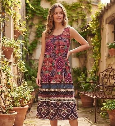 Letnja haljina bez rukava sa etno/boho printom - Kroj: A-linija na lalafo.rs Letnja haljina bez rukava sa etno/boho printom - Kroj: A-linija